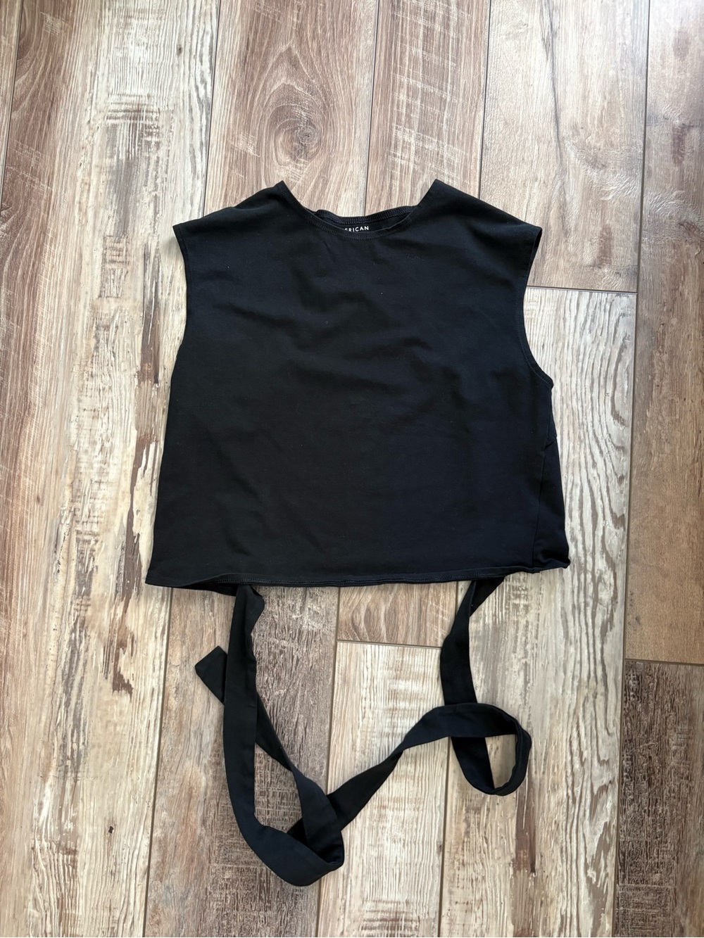 American Eagle Outfitters Black Tie-Back Sleeveless Crop Top